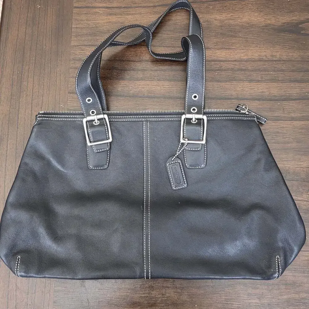 Vintage Coach Hampton 9554 Black Leather Buckle Satchel Bag